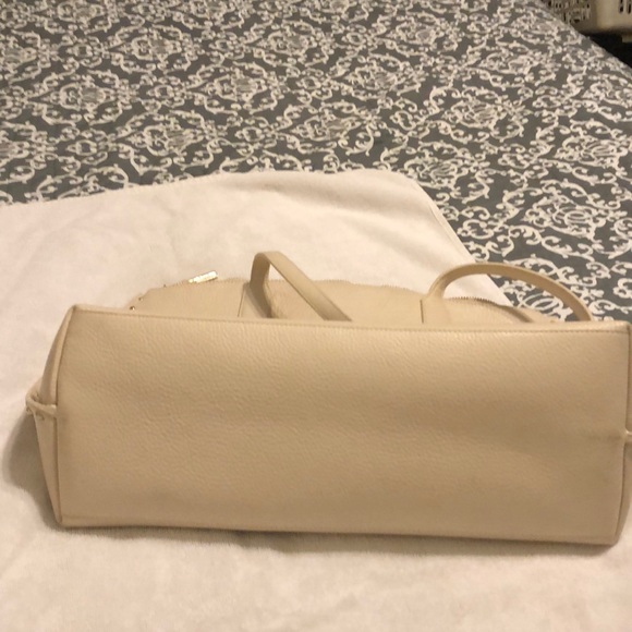 Kate Spade cream color pebble leather tote - Picture 4 of 10
